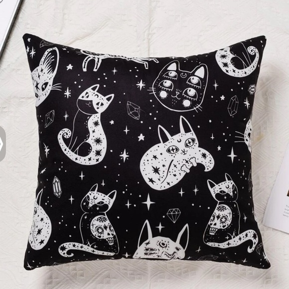 Pillow Cover Celestial Cat Moon Stars Black White Large Square 17.7 in - Picture 2 of 13